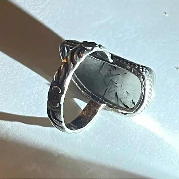 New Artisan Grey Tourmalinated Quartz Stone 925 Sterling Silver Flower Ring - Picture 16 of 17